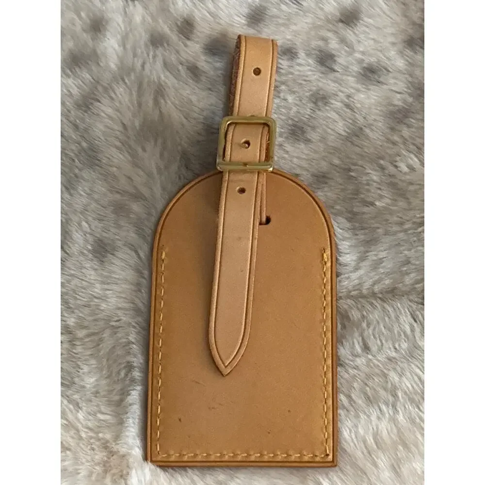 Preloved Louis Vuitton Vachetta Leather Luggage Tag.
